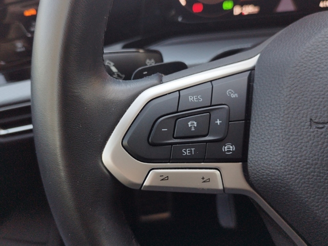 Golf VIII Active 1.0 eTSI DSG ACC/CARPLAY/SHZ