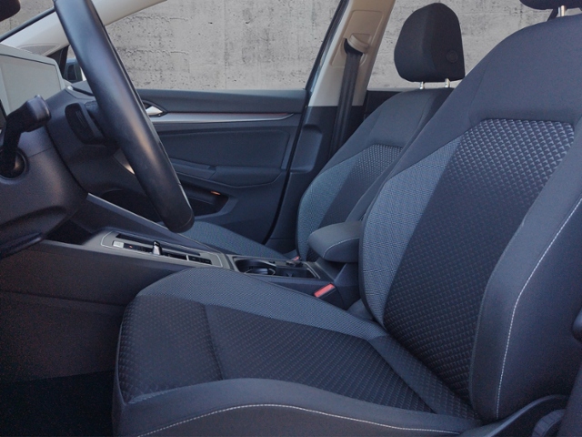 Golf VIII Active 1.0 eTSI DSG ACC/CARPLAY/SHZ