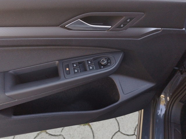 Golf VIII Active 1.0 eTSI DSG ACC/CARPLAY/SHZ