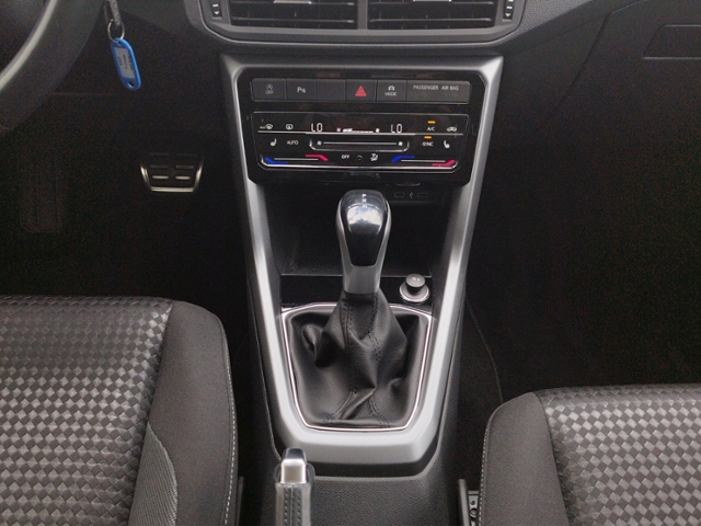 T-Cross Active 1.0TSI DSG NAV/RFK/SHZ