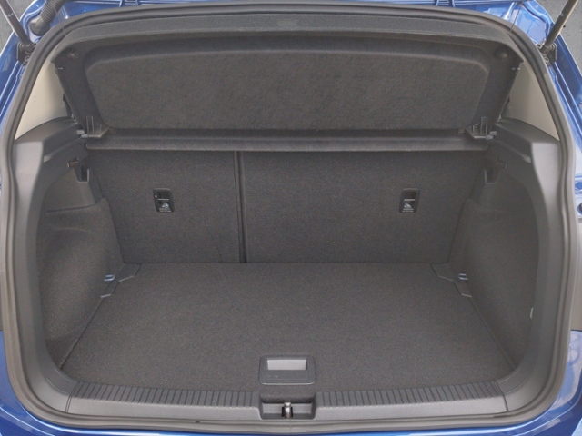 T-Cross Active 1.0TSI DSG NAV/RFK/SHZ