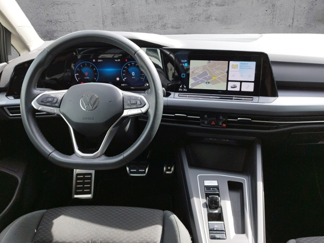 Golf VIII Variant Active 1.5 eTSI DSG ACC/CARPLA