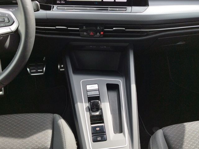 Golf VIII Variant Active 1.5 eTSI DSG ACC/CARPLA