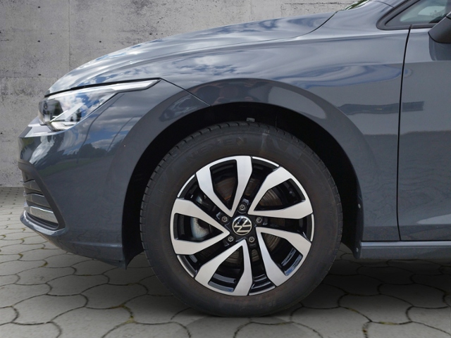 Golf VIII Variant Active 1.5 eTSI DSG ACC/CARPLA