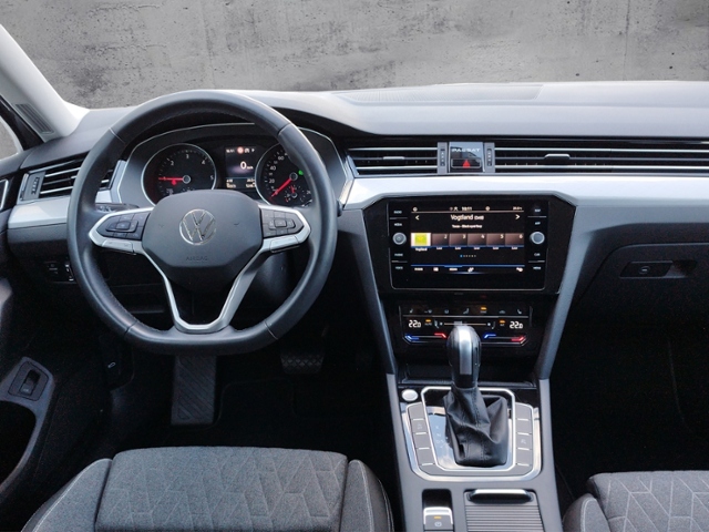 Passat Variant Business 2.0 TDI DSG AHK/360°