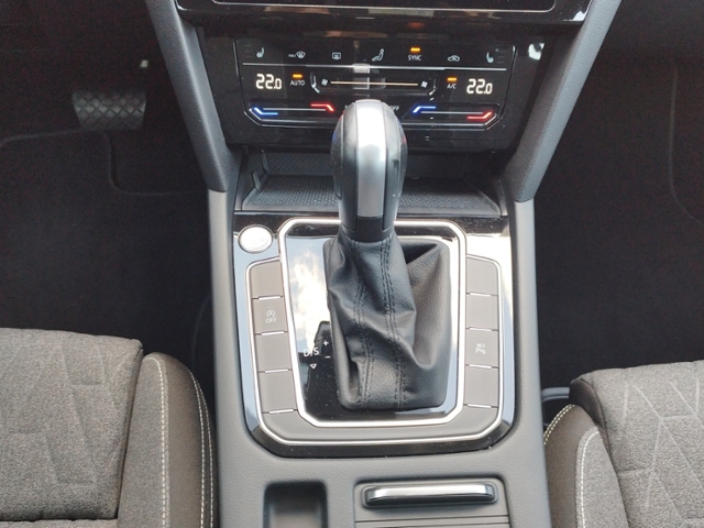 Passat Variant Business 2.0 TDI DSG AHK/360°