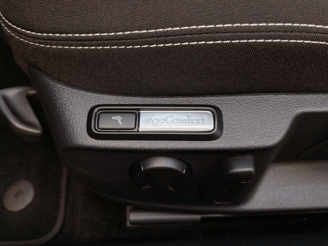 Passat Variant Business 2.0 TDI DSG AHK/360°
