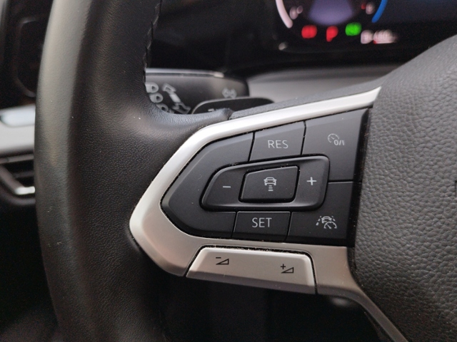 Golf VIII Variant Style 1.5 eTSI DSG AHK/KEYLESS