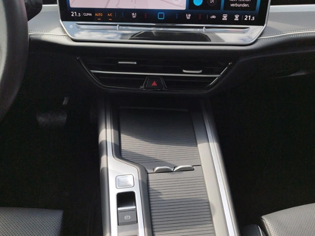 Passat Variant Business 1.5 eTSI DSG AHK/DCC