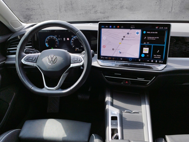 Passat Variant Business 1.5 eTSI DSG AHK/DCC