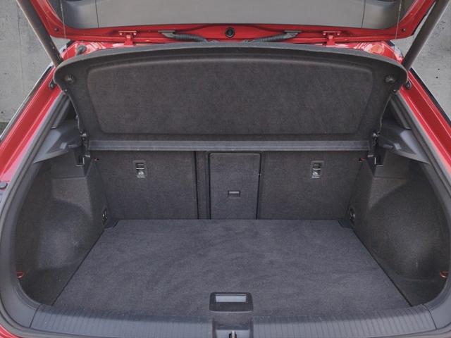 T-Roc 2.0 TSI 4M DSG R-LINE AHK/RFK/KEYLESS