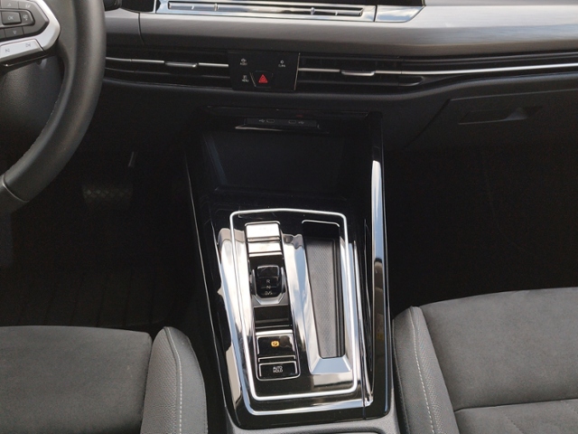 Golf VIII Variant Style 2.0 TDI DSG RFK/KEYLESS