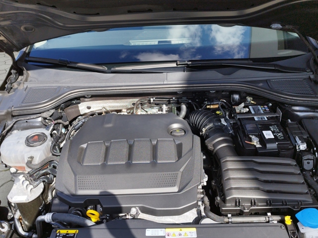 Golf VIII Variant Style 2.0 TDI DSG RFK/KEYLESS
