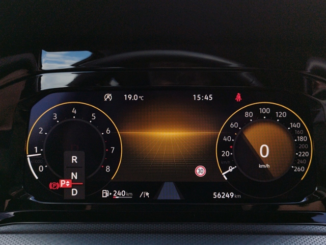 Golf VIII Active 1.5 eTSI DSG MATRIX/ACC/CARPLAY