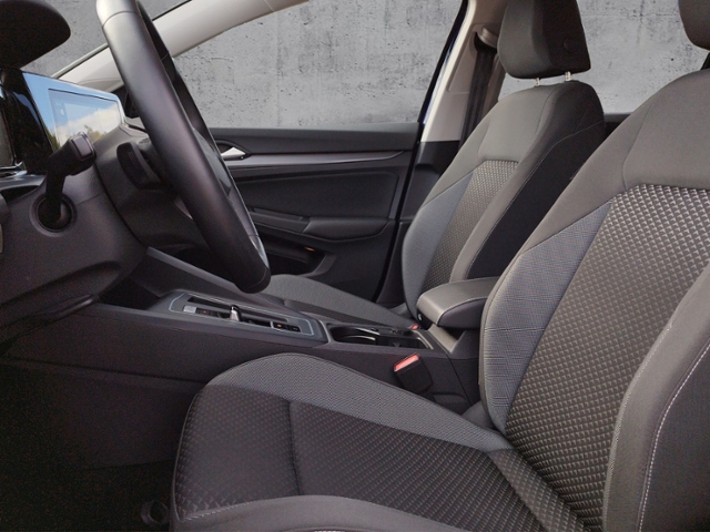 Golf VIII Active 1.5 eTSI DSG MATRIX/ACC/CARPLAY