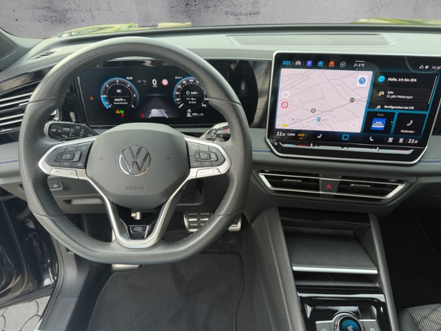 Tiguan 2.0 TDI DSG R-LINE AHK/MATRIX