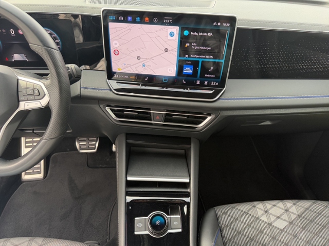 Tiguan 2.0 TDI DSG R-LINE AHK/MATRIX