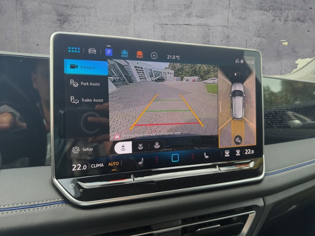 Tiguan 2.0 TDI DSG R-LINE AHK/MATRIX