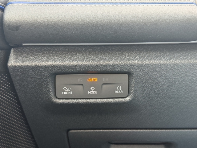 Tiguan 2.0 TDI DSG R-LINE AHK/MATRIX