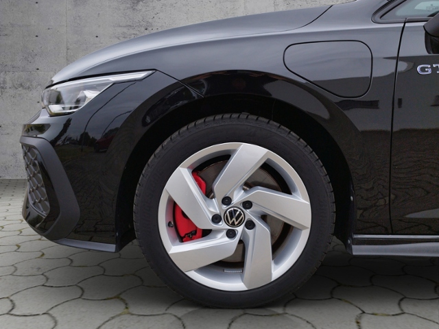 Golf VIII GTE 1.5 TSI eHybrid DSG 5JG/LED+/HUD