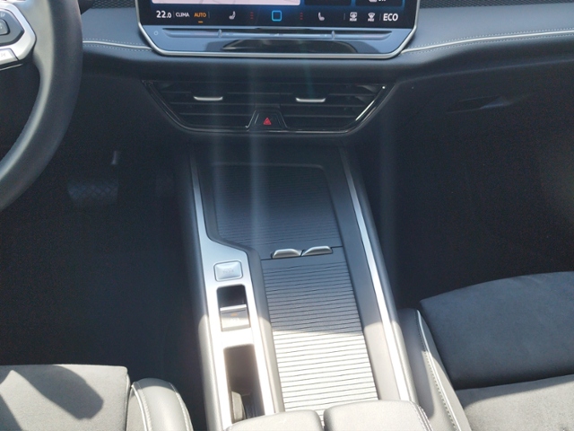 Passat Variant 1.5 TSI eHybrid DCC/HUD/KEYLESS