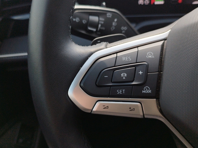 Passat Variant 1.5 TSI eHybrid DCC/HUD/KEYLESS