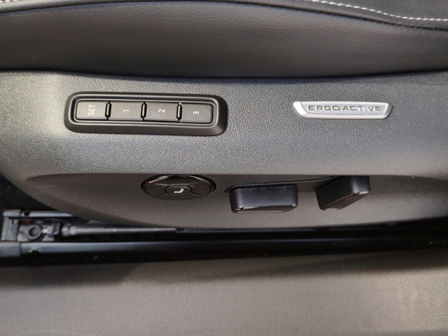 Passat Variant 1.5 TSI eHybrid DCC/HUD/KEYLESS