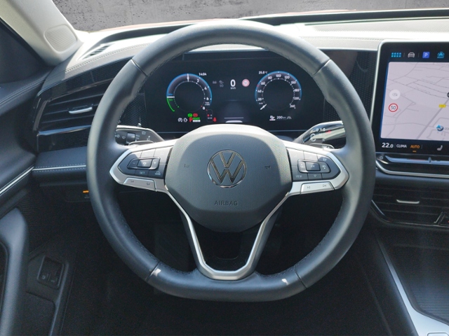 Passat Variant 1.5 TSI eHybrid DCC/HUD/KEYLESS