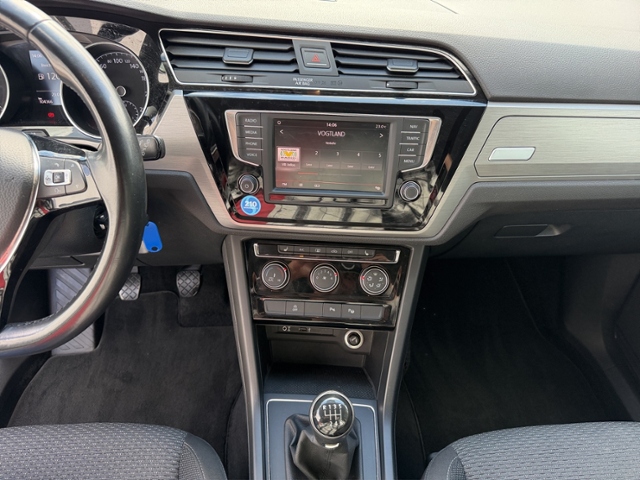 Touran Comfortline 2.0 TDI LED/PARK/NAV