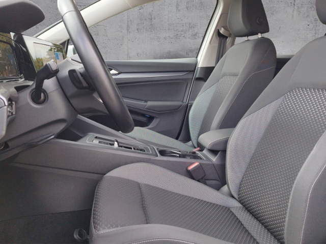 Golf VIII Active 2.0 TDI DSG CARPLAY/ACC/PARK