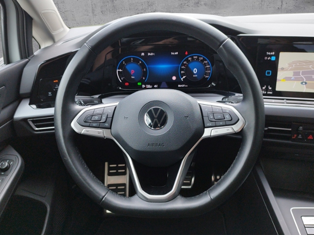 Golf VIII Active 2.0 TDI DSG CARPLAY/ACC/PARK