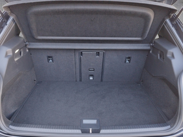 Born 62kWh KEYLESS/RFK/BEATS/SHZ