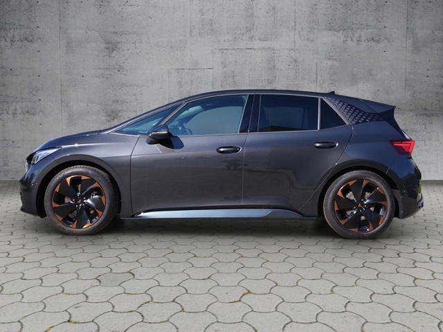 Born 62kWh KEYLESS/RFK/BEATS/SHZ