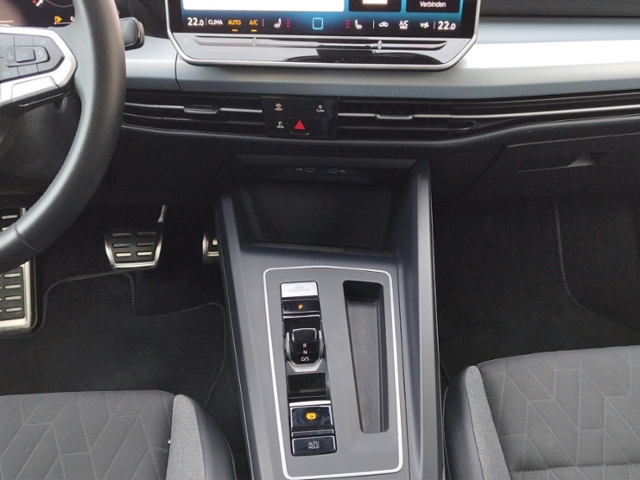 Golf VIII Variant Goal 1.5 eTSI DSG AHK/LED+