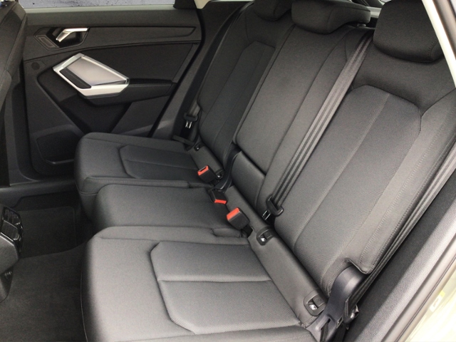 Q3 advanced 35 TDI S tronic LED/AHK/ACC KLIMA AL