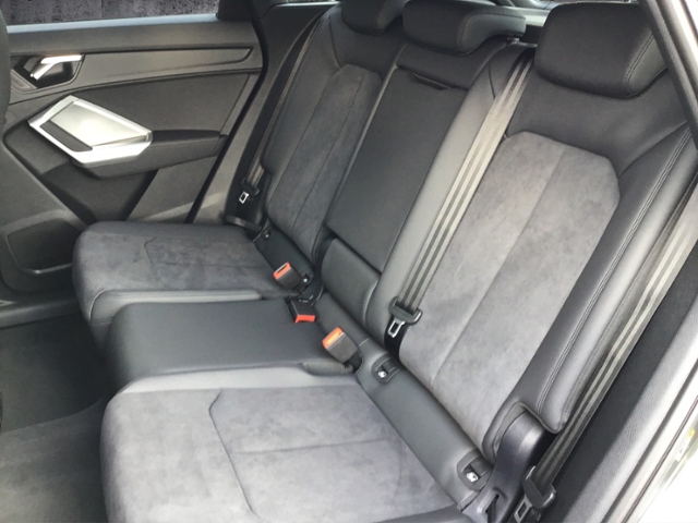 Q3 S line 35TDI S tronic Matrix/Navi/Assistenz K