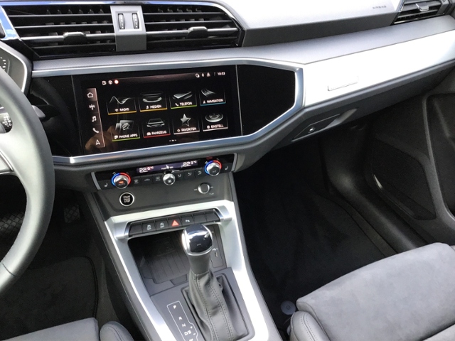 Q3 S line 35TDI S tronic Matrix/Navi/Assistenz K