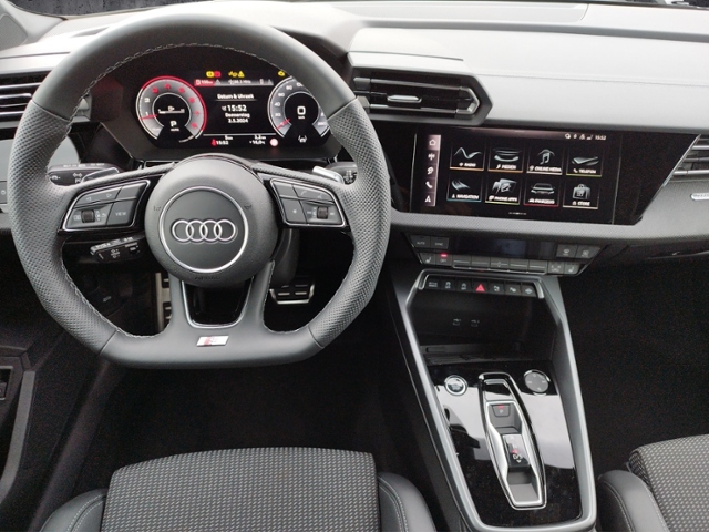 A3 Sportback advanced 35TFSI S-tronic S line/Mat