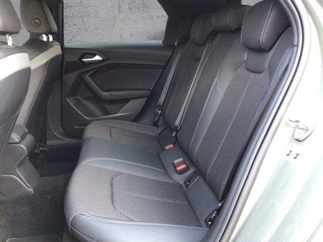 A1 Sportback S line 25 TFSI S tronic 2-Zonen/GRA