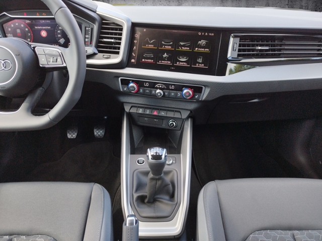 A1 Sportback advanced 30 TFSI LED/2-Zonen/PDC+/S