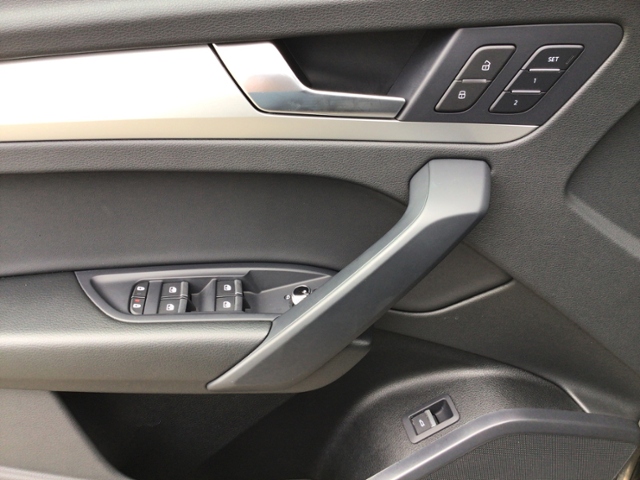 Q5 S line 45 TFSI quattro S tronic Business/MATR