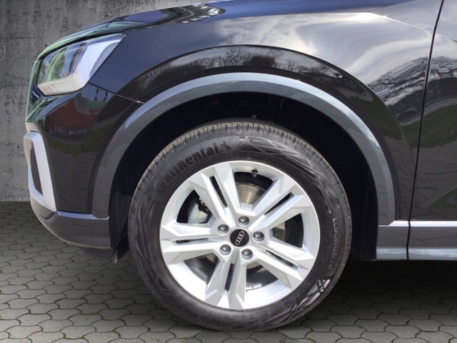 Q2 advanced 30 TFSI AHK/GRA/SHZ KLIMA LED ALU