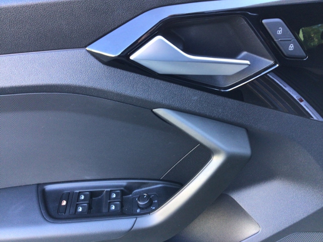 A1 Sportback S line 25 TFSI NAV/SHZ/2-Zonen/PDC 