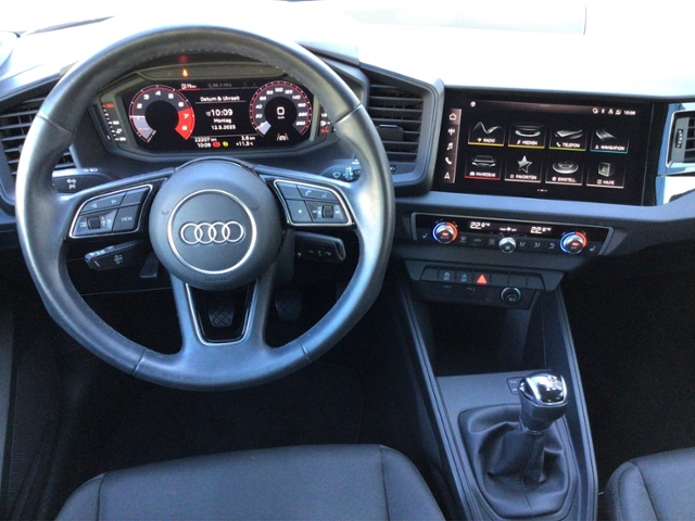 A1 Sportback S line 25 TFSI NAV/SHZ/2-Zonen/PDC 