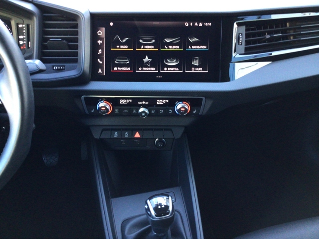 A1 Sportback S line 25 TFSI NAV/SHZ/2-Zonen/PDC 