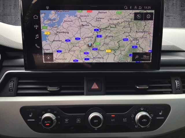 A4 allroad 45 TFSI quattro S-tronic PANO/SHZ/NAV