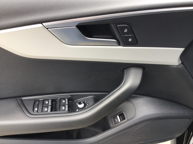 A4 allroad 45 TFSI quattro S-tronic PANO/SHZ/NAV