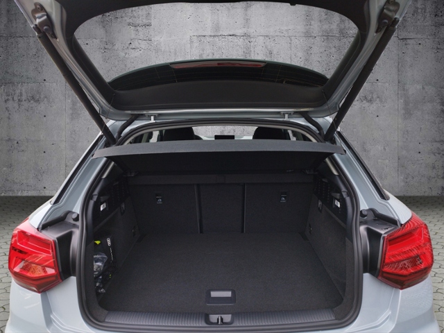 Q2 advanced 30 TDI S-tronic MATRIX/AHK/SHZ KLIMA
