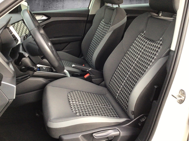 A1 Sportback S line 30 TFSI S-tronic LED/SHZ/GRA
