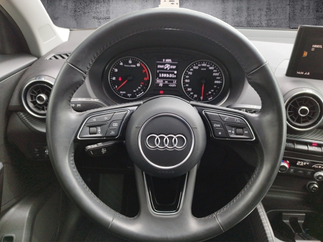 Q2 sport 35 TFSI LED/NAV/SHZ KLIMA NAVI ALU